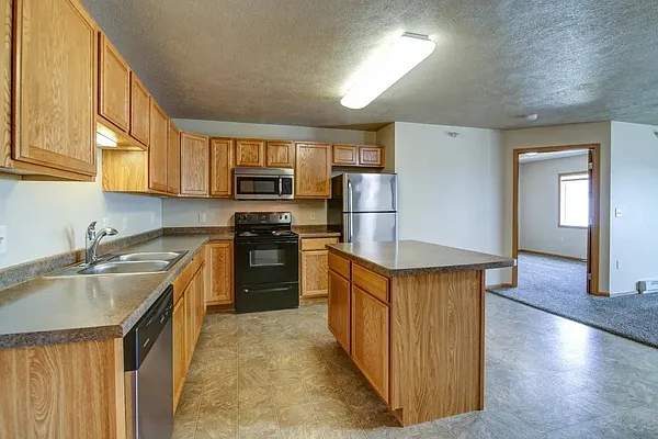 Meadow Ridge Apartments — Photo 9
