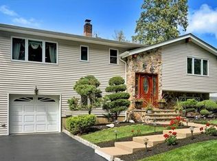 110 Bell Ave, Hopatcong, NJ 07843