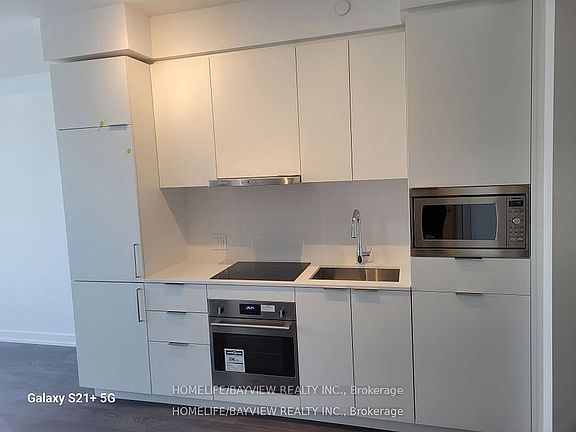 3rd image of 7 Golden Lion Hts #N1012