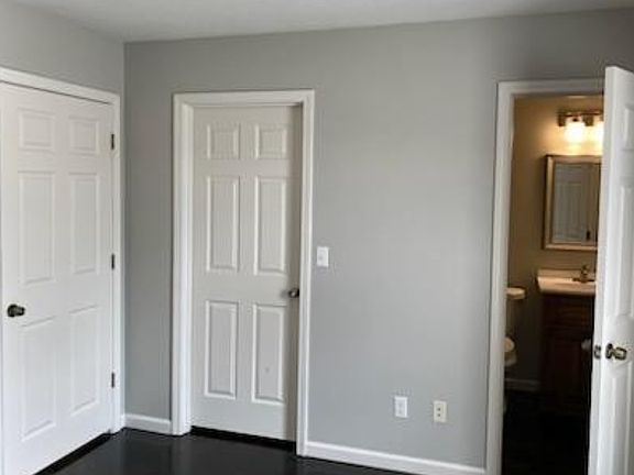 5th image of 604 E Cherry Ave #1