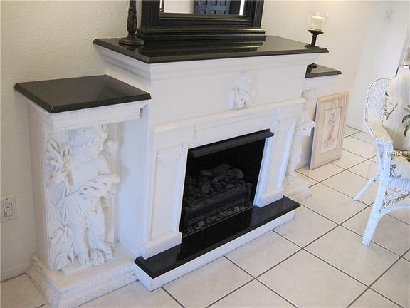 5th image of 3560 Hispania Pl Unit 212