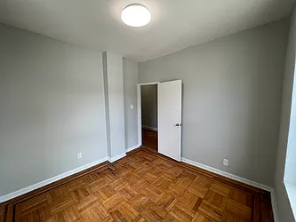 Rented by Sterea Agency