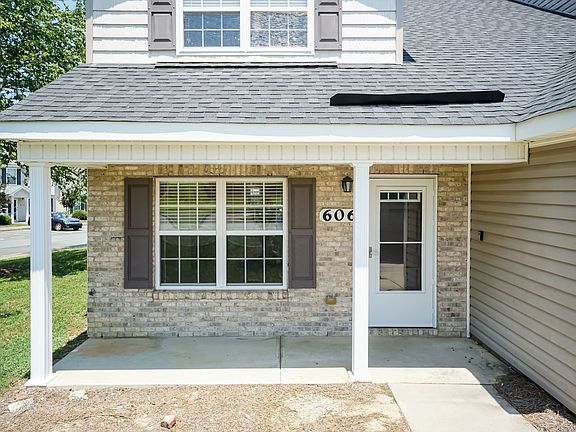 4th image of 606 Thistle Dr