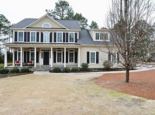 310 Wiregrass Ln, Southern Pines, NC 28387
