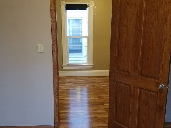 3rd image of 1162 Edgerton St #2