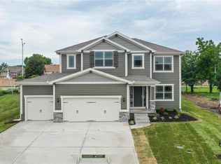 127 SE Ayden Ln, Blue Springs, MO 64064