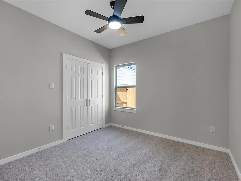 5201 Kenilwood Dr #A — Photo 20