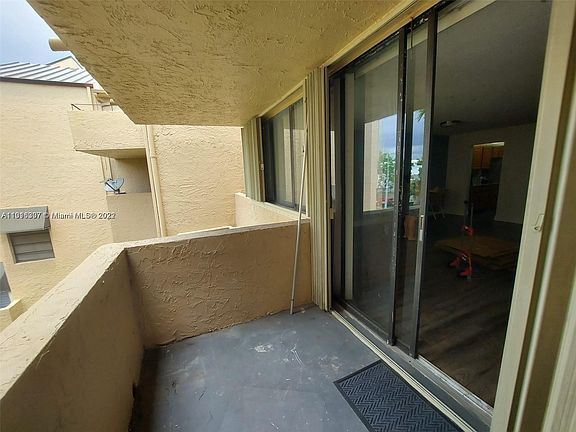 3rd image of 10400 SW 108th Ave APT A308