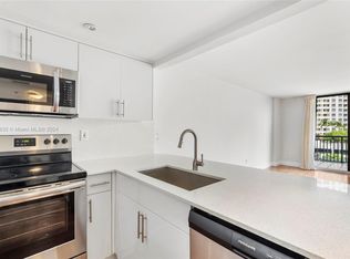 540 Brickell Key Dr APT 702, Miami, FL 33131