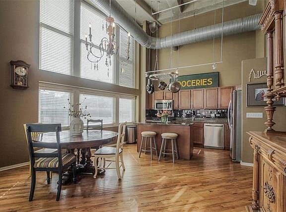 5th image of 2107 Grand Ave Unit 202