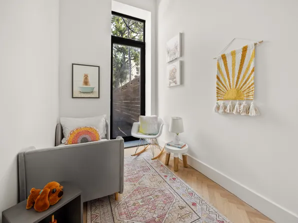 589 Hicks Street image 10 of 15