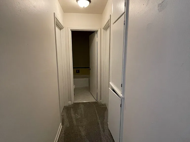 2323 S Belmont St — Photo 3