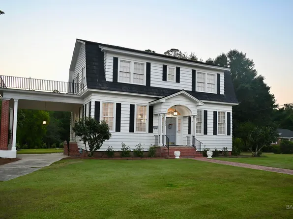 1005 Belleville Ave, Brewton, AL 36426