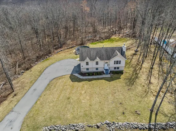 475 County Route 50, New Hampton, NY 10958