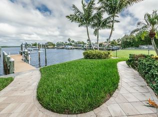 520 Capri Blvd, Treasure Island, FL 33706