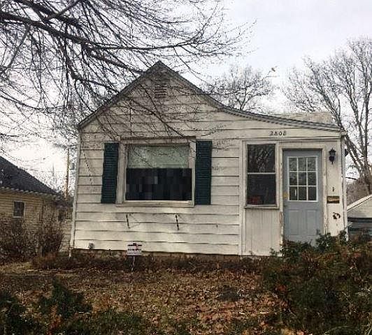 1st image of 2808 Denver Ave