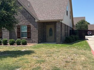 1036 Winscott Rd, Fort Worth, TX 76126