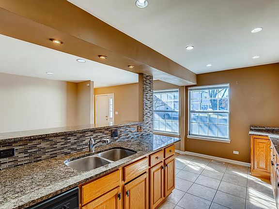 4th image of 429 Tanglewood Ct #429