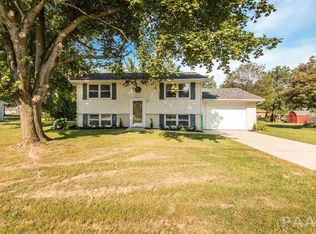 22119 Timber Ln, Morton, IL 61550