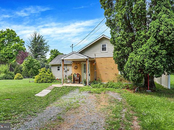 4th image of 977 Laudermilch Rd