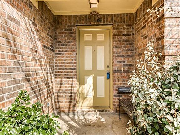 2nd image of 3720 Hermalinda Dr