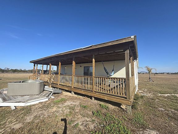 3rd image of 707 Chihuahua Rd