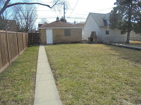 4th image of 6457 N Natoma Ave