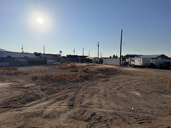 2nd image of Pine St