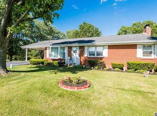 5 Mountain Rd, Newville, PA 17241