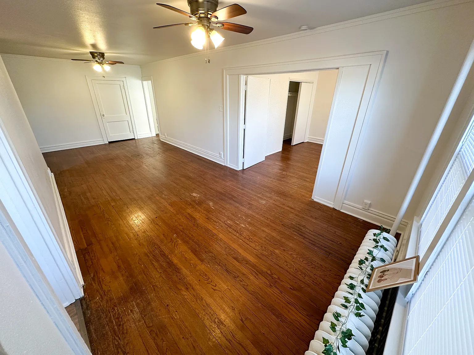 2 bed, 1040 sqft, $900 — Photo 3