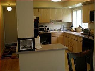 2nd image of 1127 Crespi Dr
