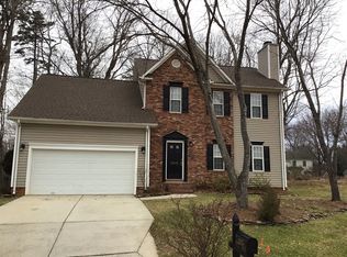 3413 Crimson Wood Dr, Greensboro, NC 27410