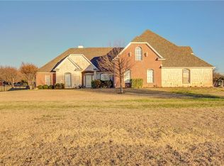 103 Old Base Rd, Aurora, TX 76078