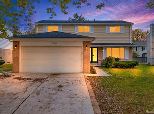27426 Marshall St, Southfield, MI 48076