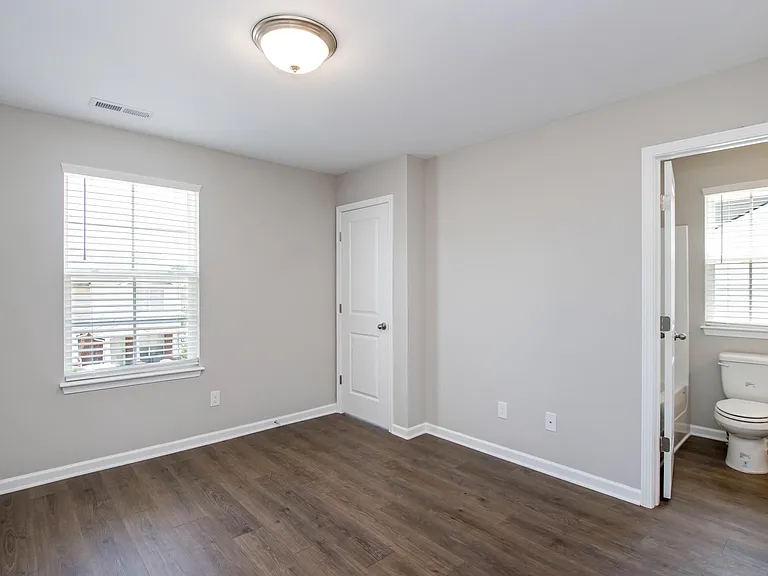 106 Kathryn Ct — Photo 14