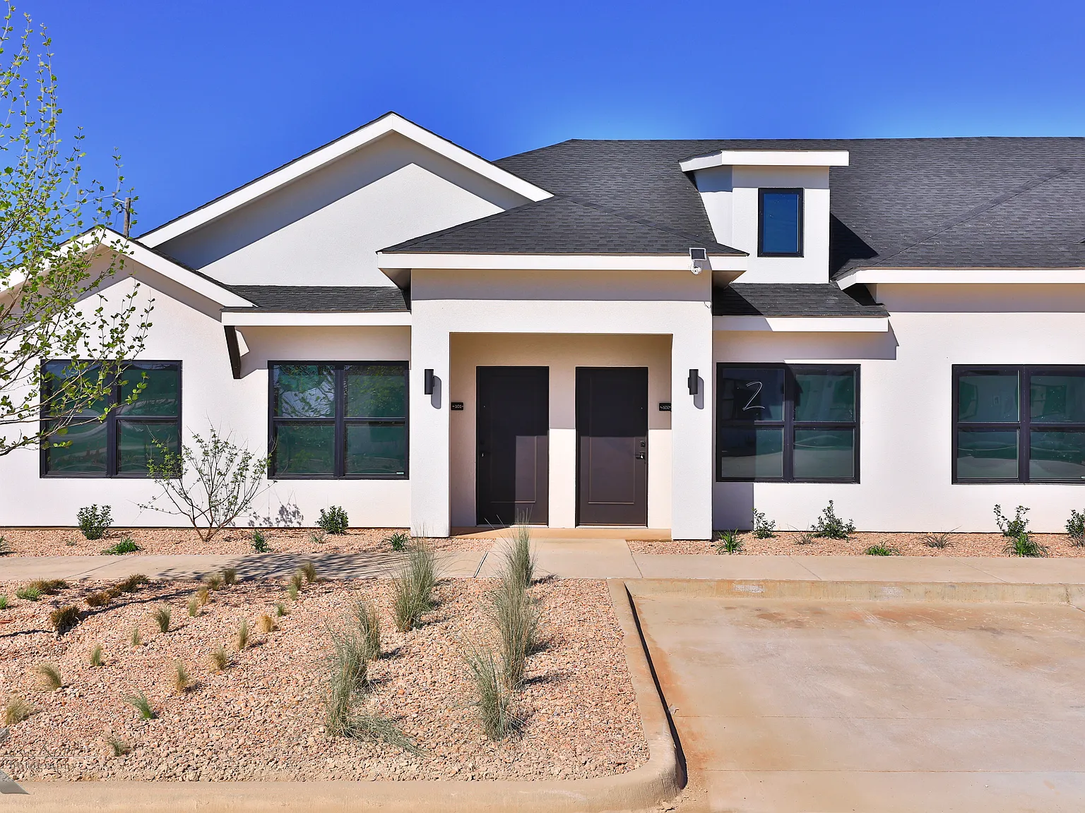 Southlake Villas — Photo 1
