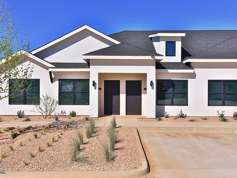Southlake Villas — Photo 1