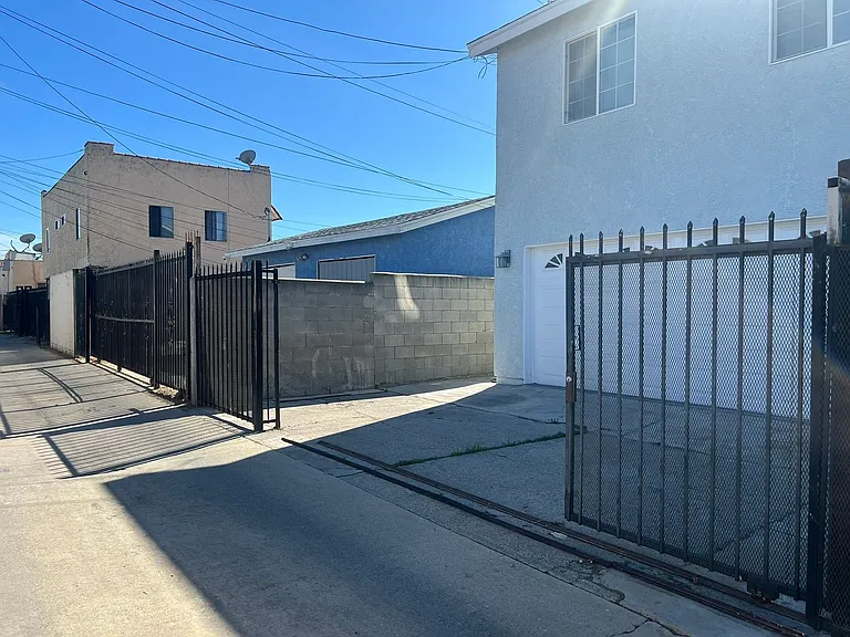 1454 N Gaviota Ave — Photo 15