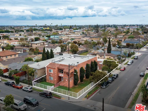 1152 W 88th St, Los Angeles, CA 90044