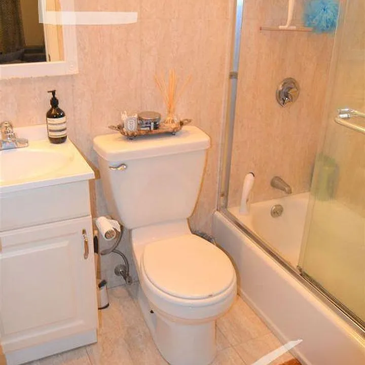 72 Babcock St #7