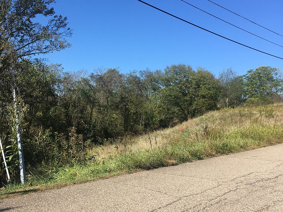 2nd image of 1111 County Road 35