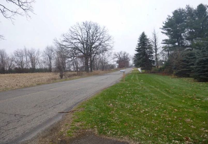 2nd image of 13799 Nine Mile Rd