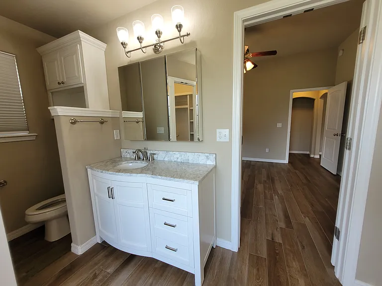 4042 Rosewood Pl — Photo 19