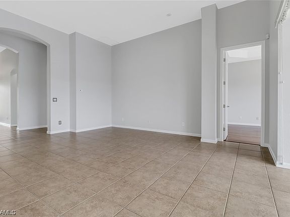 5th image of 3840 Lakeview Isle Ct