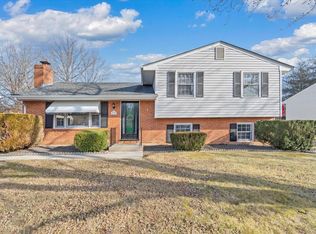 2739 Diplomat Dr, Roanoke, VA 24019