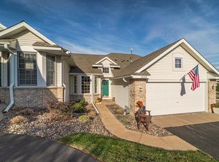 16195 Crystal Hills Dr, Lakeville, MN 55044