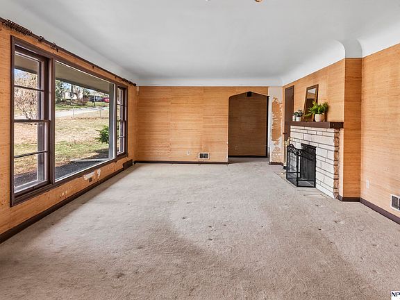 4th image of 10319 Woodridge Ln