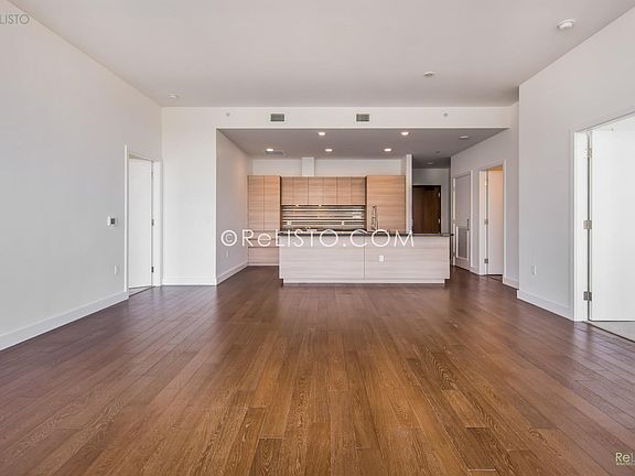 5th image of 708 Long Bridge St APT 1608