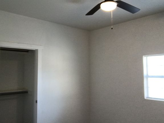 4th image of 2303 Columbus Ave