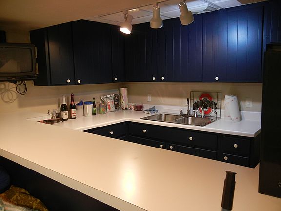 wetbar